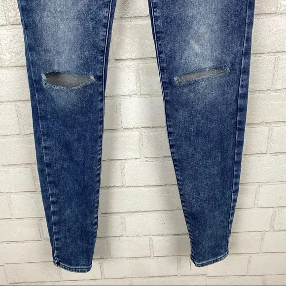 American Eagle outfitters High Rise Jegging Super stretch size 2 - Picture 3 of 8